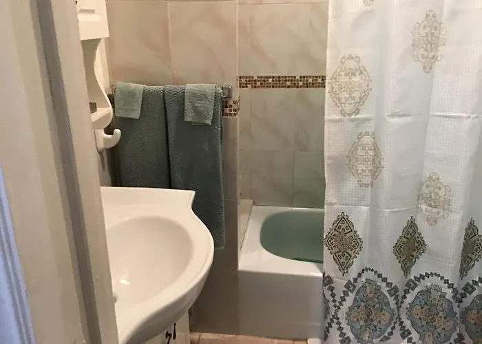 Hills Royale -ironshore Montego Bay