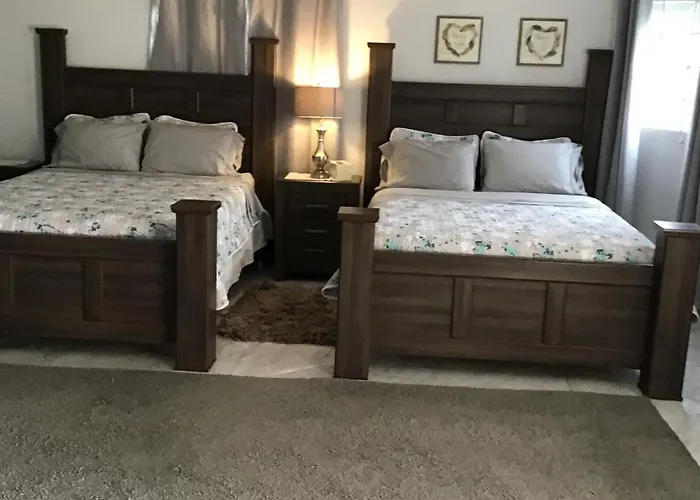 Hills Royale -ironshore Appartement